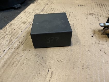 Relé 377 VW  Audi 4B0 955 531 A 4B0955531A