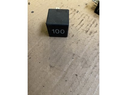 Relé 100 7M0 951 253 A 7M0951253A