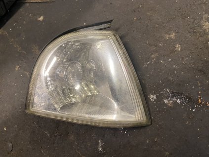 Blinkr pravý přední Škoda Octavia 1