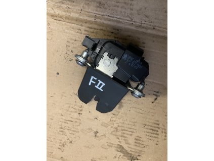 Zámek pátých dveří Škoda Fabia 2  5J0 827 501 B 5J0827501B