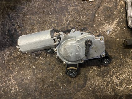 Motorek zadního stěrače VW Passat B5