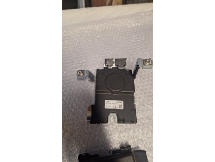 Antení zesilovač Audi A3 8P0035225A 8P0 035 225 A