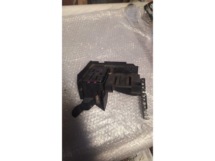 Pojistková skříň 1K0907361C 1K0 907 361 C 1K0937700B 1K0 937 700 B