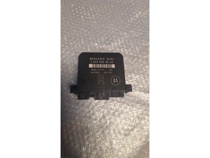 Řídící jednotka Dveří Mercedes-benz C-Class W203  2038206626 203 820 66 26