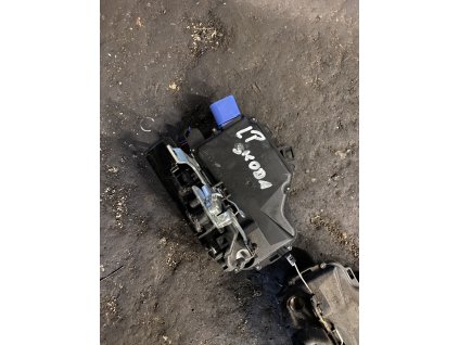 Zámek dveří levý přední Škoda Roomster