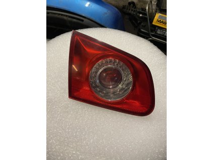 Zadni leve vnitřní světlo VW Passat B6 kombi