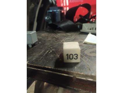 Rele 103    357 911 253 357911253