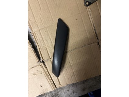 Madlo dveří Škoda Octavia 2 1Z0 867 198 B 1Z0867198B