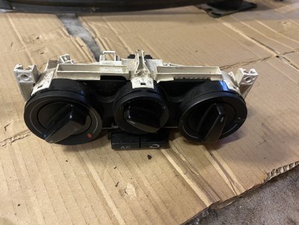 Ovládání topení a klimatizace Škoda Octavia 1 1J0 820 045 E 1J0820045E