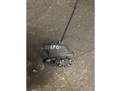 Zámek dveří levý přední Škoda Octavia 1