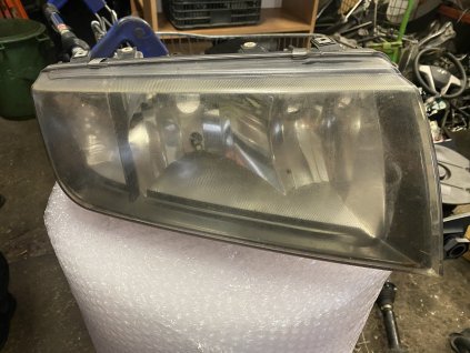 Přední světlo prave Škoda Fabia 1