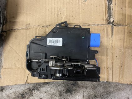 Zámek dveří pravy predni 3D1 837 016 AC 3D1837016AC