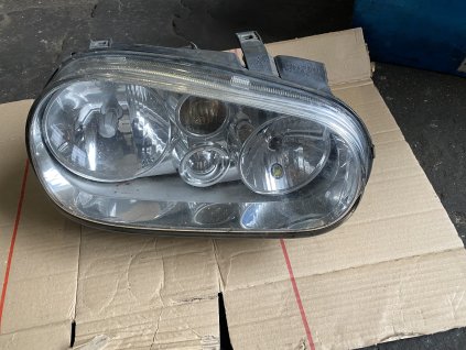 Přední světlo prave VW Golf IV
