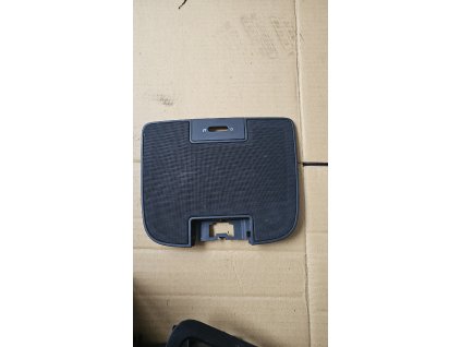 Kryt středové ventilace palubní desky VW Golf 5 plus 5M0819153 5M0 819 153