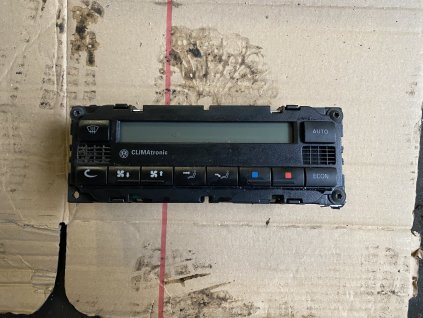 Regulátor topení a klimatizace VW Passat B5.5