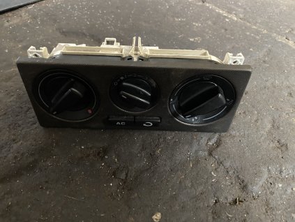 Ovládání topení a klimatizace 1J0 820 045 M 1J0820045M