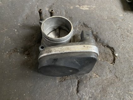 Škrtící klapka 06F 133 062 06F133062