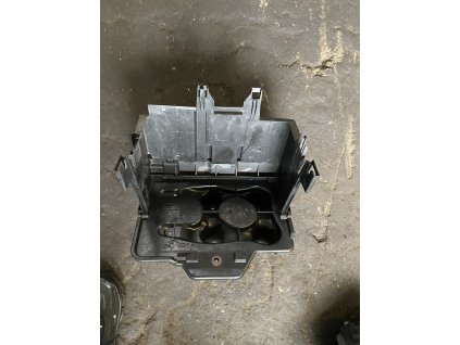 Držák autobaterie VW Škoda 1J0 915 333 A 1J0915333A