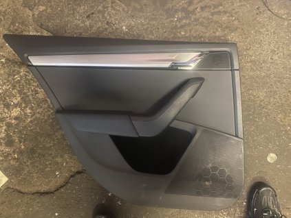 Tapecirung zadni levý Škoda Octavia III combi 5E9 867 023 M 5E9867023M