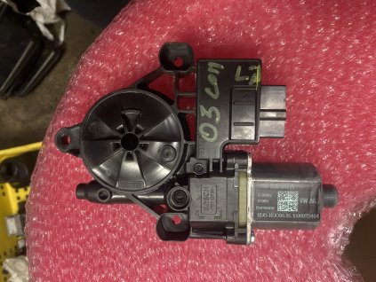 Motorek stahování oken levý zadní Škoda Octavia III combi 5Q0 959 811 A 5Q0959811A