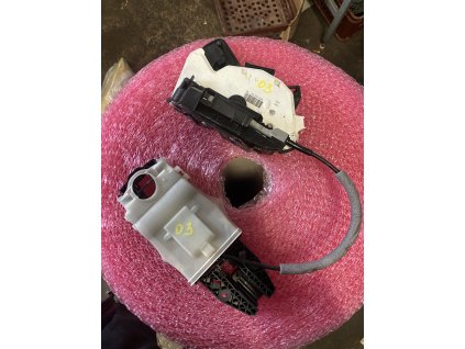 pravy zadni Zámek dveří Škoda Octavia III 5E0 839 016 A 5E0839016A