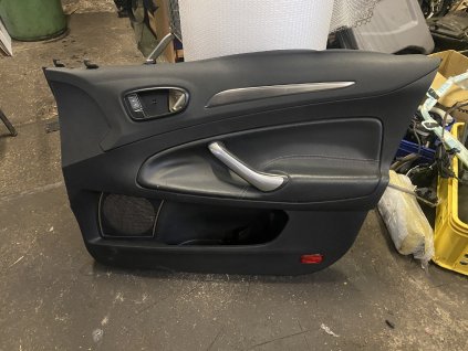 Tapecirung pravý přední Ford Mondeo MK4