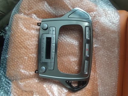 Panel ovládání topení rámeček Ford Mondeo MK4 7S7T18C612AF 7S7T18C612AF