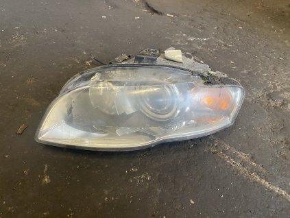 Přední levé světlo xenon kompletní Audi A4 B7