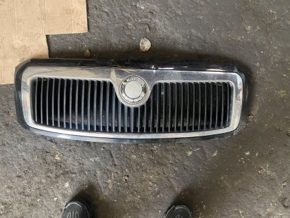 Přední maska Škoda Superb 1 3U0 853 651 C 3U0853651C