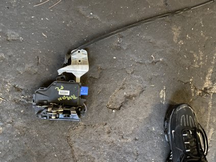 Zámek dveří pravý zadní VW Touran 7L0 839 016 7L0839016