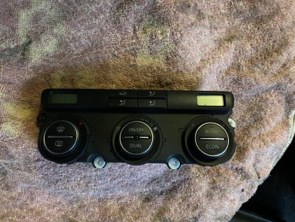 Ovládání topení a klimatizace VW Touran