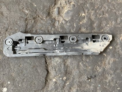 Držák předního nárazníku VW Touran 1T0 807 936 1T0807936