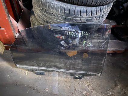 Sklo dvojité pravé zadní Audi A8 D4