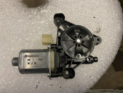 Motorek stahování oken Škoda Octavia 3 5Q0 959 802 B 5Q0959802B