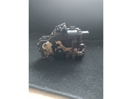 Zamek dveří levy přední 3B1 837 015 A 3B1837015A