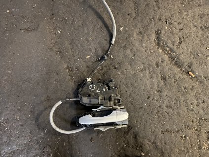 Zámek dveří levý přední s klikou dveří Škoda Octavia III 5TB 837 015 C 5TB837015C