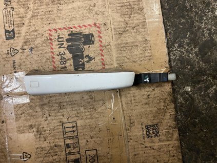 Klika dveří Keyless prava přední Audi A8 D4 4H0 837 206 A 4H0837206A