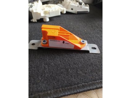 Senzor airbagu 1T0 909 606 A 1T0909606A