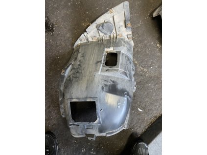 Plastový podběh levý přední BMW E90 E91