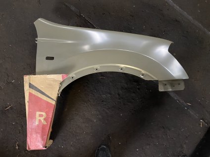 Blatník pravý přední Nissan Qashqai