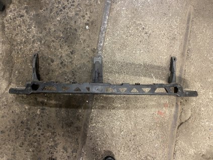 Střední držák předního nárazníku Škoda Superb 1 3U0 807 189 3U0807189