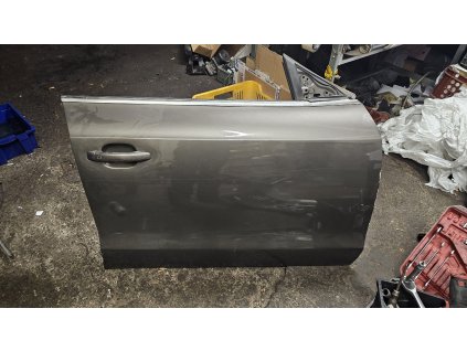 Dveře pravé přední Audi A5 8T lift