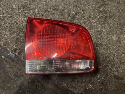 Zadní vnitřní levé světlo VW Touareg