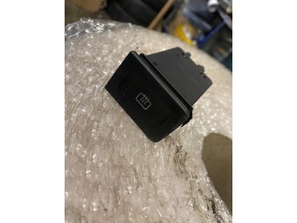 Spínač vyhřívaní zadního skla VW Golf IV 1J0 953 235 A 1J0953235A