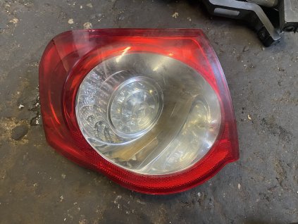 Zadní světlo leve VW Passat B6 combi
