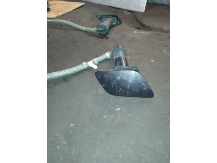 Pravý Ostřikovač světlometu Audi Q7 4L0 955 276 4L0955276