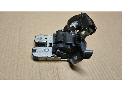 Zámek pátých dveří Audi A5 8T 8R0827505A 8R0 827 505 A