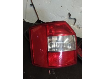 Leve zadní světlo Audi A4 b6 kombi