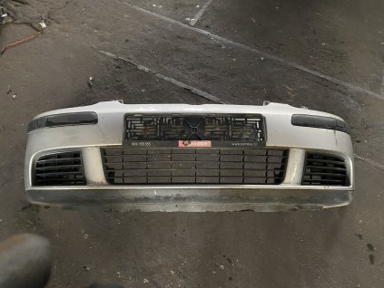 Přední nárazník VW Golf V