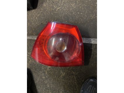 Zadní levé světlo VW Golf V